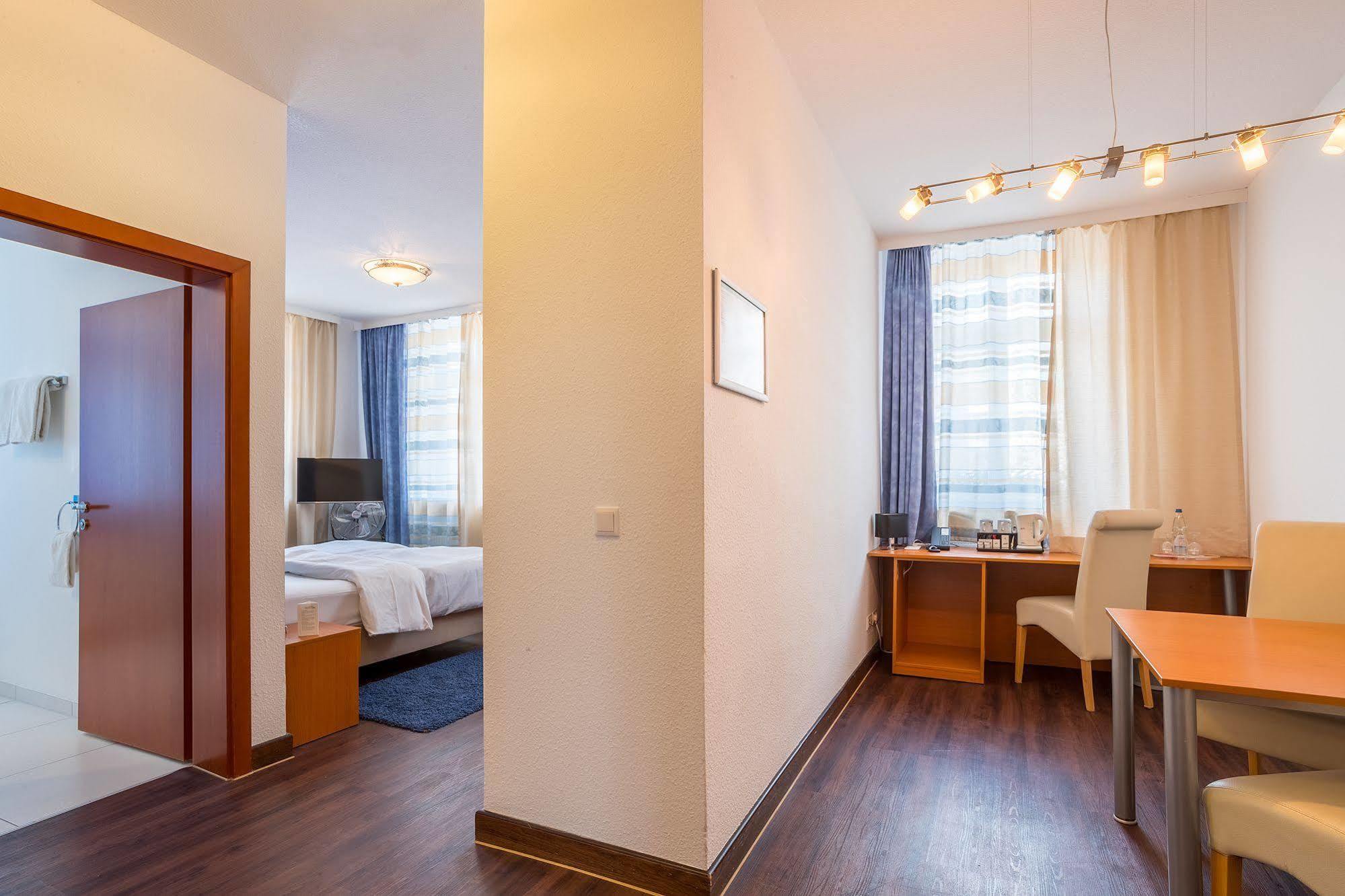 Hotel Bayrischer Hof Heidelberg Eksteriør bilde